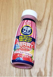 「日清食品 完全メシ ベリースムージー ボトル235ml」のクチコミ画像 by みにぃ321321さん