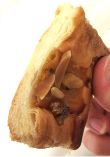 「フランソア ダブルナッツデニッシュ 袋1個」のクチコミ画像 by シロですさん
