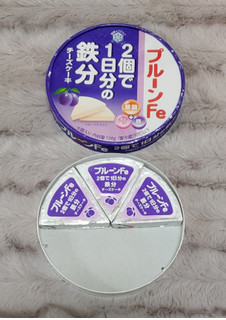 「雪印メグミルク プルーンFe 2本で1日分の鉄分 チーズ 箱72g」のクチコミ画像 by みにぃ321321さん