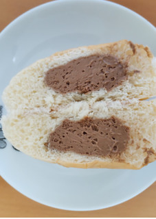 「ゴディバ 生クリームパン チョコレート 華やかアールグレイ 袋1個」のクチコミ画像 by はるなつひさん