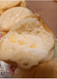 「ヤマザキ ミルキークリームパン 4個入り」のクチコミ画像 by レビュアーさん