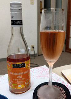 「サントリー ジョルジュ デュブッフ オレンジ ヌーヴォー 2023 瓶375ml」のクチコミ画像 by ももたろこさん