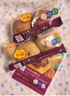 「ローソン Uchi Cafe’ × Milk MILK ロールケーキ 練乳ソース入り」のクチコミ画像 by ゆるりむさん