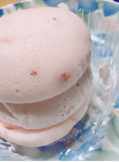 「ヤマザキ クリームを味わうあまおう苺ミルククリームのスフレケーキ」のクチコミ画像 by オタチーヌさん