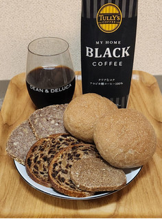 「タリーズコーヒー MY HOME BLACK COFFEE パック1000ml」のクチコミ画像 by みにぃ321321さん