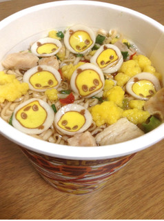 「日清 チキンラーメン 酉年記念 ビッグカップ 5つの鶏素材 カップ92g」のクチコミ画像 by レビュアーさん