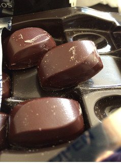 「バンホーテン チョコレート ビター 箱53g」のクチコミ画像 by kina子いもさん