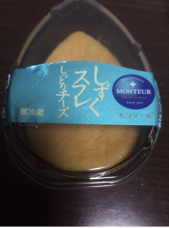 「モンテール 小さな洋菓子店 しずくスフレ チーズ カップ1個」のクチコミ画像 by kina子いもさん