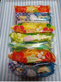 「岩塚製菓 マカダミアナッツおかき 袋7枚」のクチコミ画像 by hiro718163さん