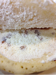 「プレシア チーズクリームのパンケーキ 袋1個」のクチコミ画像 by レビュアーさん