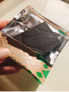 「明治 ザ・チョコレート 魅惑の旨味ジャンドゥーヤ 箱50g」のクチコミ画像 by 野良猫876さん