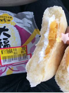 「フジパン 大福みたいなホイップあんぱん 安納芋 袋1個」のクチコミ画像 by めーぐーさん