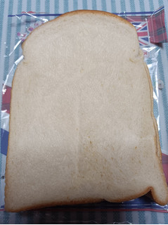 「工藤パン イギリストースト ミルキークリーム 袋1個」のクチコミ画像 by hiro718163さん