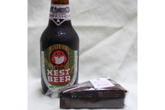 宅飲みノススメVol.3「常陸野ネストビールアンバーエールとセブンイレブン 生チョコクリームのガトーショコラ」