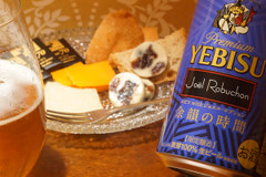 紫と赤のヱビスビールをソムリエが飲みくらべ！意外なおつまみも☆