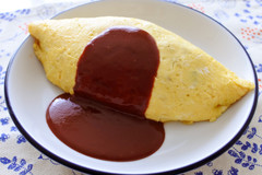 【まさかの公式レシピ】ガーナチョコたっぷりの「チョコオムライス」を作ってみた！