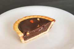 【とあるコンビニ限定】大人気スイーツの第2弾！「とろける濃厚ショコラタルト」の評判＆クチコミまとめ