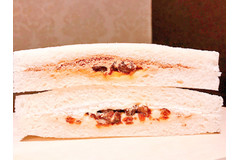 【ごろごろラムレーズン♪】ローソンの新作スイーツサンドを食べてみた