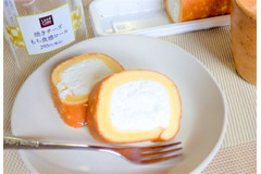 【危険なスイーツ】ローソンの新作「焼きチーズもち食感ロール」は止まらなくなる美味しさ！