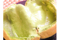 【とろ～りあふれ出す】セブンの生地もクリームも抹茶の「まっちゃもこ」に癒やされた♪