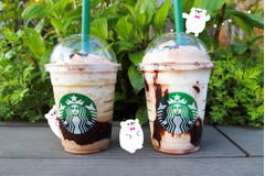 スタバ表参道原宿店だけ！『クランチー アーモンド チョコレート フラペチーノ』が最高！