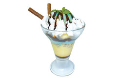 制作秘話を聞いてみた！うしくろくん監修『チョコミントパフェ』！