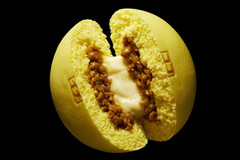 【限定中華まん】ローソンとココイチのコラボで「CoCo 壱番屋監修 チーズカレーまん」発売