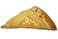 【ピザ釜で焼いたみたい！】セブン「クワトロフォルマッジ4種チーズ＆はちみつL」北海道で発売