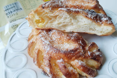 【デニッシュ】系のランキングジャンル1位まとめ記事！サクサク軽い食感がクセになるパンやドーナツまで♪