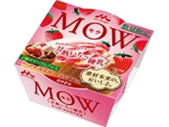 森永 MOW 甘熟いちご練乳 カップ140ml