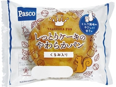 Pasco しっとりケーキのやわらかパン くるみ入り 商品写真