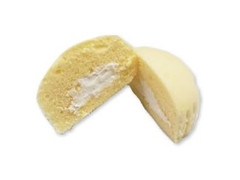 サークルKサンクス ふんわりチーズ蒸しケーキ ジャージー牛乳ホイップ 商品写真
