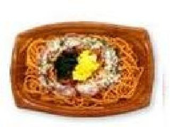 ルベッタ 大皿 チョリソーと玉子の太麺ナポリタン