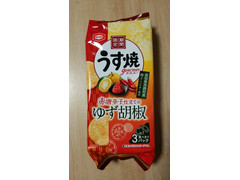 亀田製菓 うす焼 赤唐辛子仕立てのゆず胡椒 商品写真