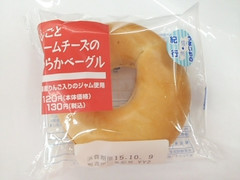 ヤマザキ りんごとクリームチーズのやわらかベーグル 長野県産りんご入りのジャム使用
