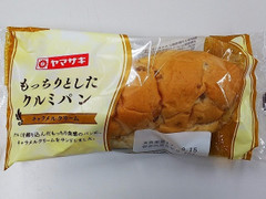 ヤマザキ もっちりとしたクルミパン キャラメルクリーム 商品写真