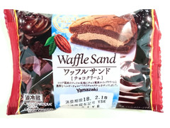 ヤマザキ ワッフルサンド チョコクリーム 商品写真