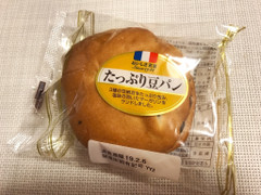 ヤマザキ たっぷり豆パン 商品写真