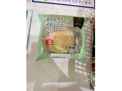 ヤマザキ ダブルクリームメロンパン 商品写真