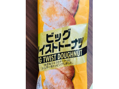 ヤマザキ ビッグツイストドーナツ 商品写真