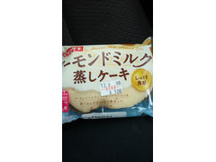 ヤマザキ アーモンドミルク蒸しケーキ 商品写真