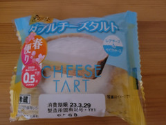ヤマザキ ダブルチーズタルト レアチーズ＆ベイクドチーズ 商品写真