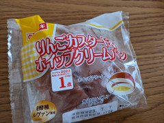 ヤマザキ りんごカスタード＆ホイップクリームパン 商品写真