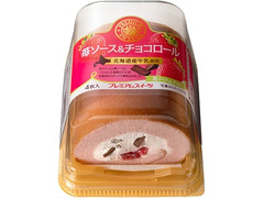 ヤマザキ PREMIUM SWEETS 苺ソース＆チョコロール 北海道産牛乳使用 商品写真