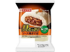 ヤマザキ グルメボックス 具たっぷりソース焼きそば 商品写真