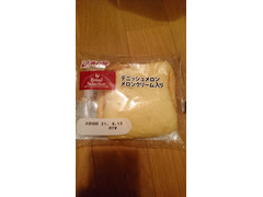 神戸屋 Bread Selection デニッシュメロン メロンクリーム入り 商品写真