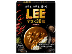 江崎グリコ ビーフカレーLEE 辛さ×30倍