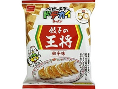 おやつカンパニー ベビースタードデカイラーメン 餃子の王将 餃子味 商品写真