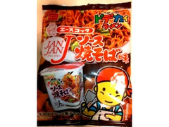 おやつカンパニー ドデカイラーメン エースコック JANJAN ソース焼きそば味 商品写真