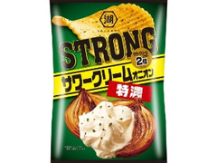 湖池屋 KOIKEYA STRONG ポテトチップス 特濃サワークリームオニオン 袋85g